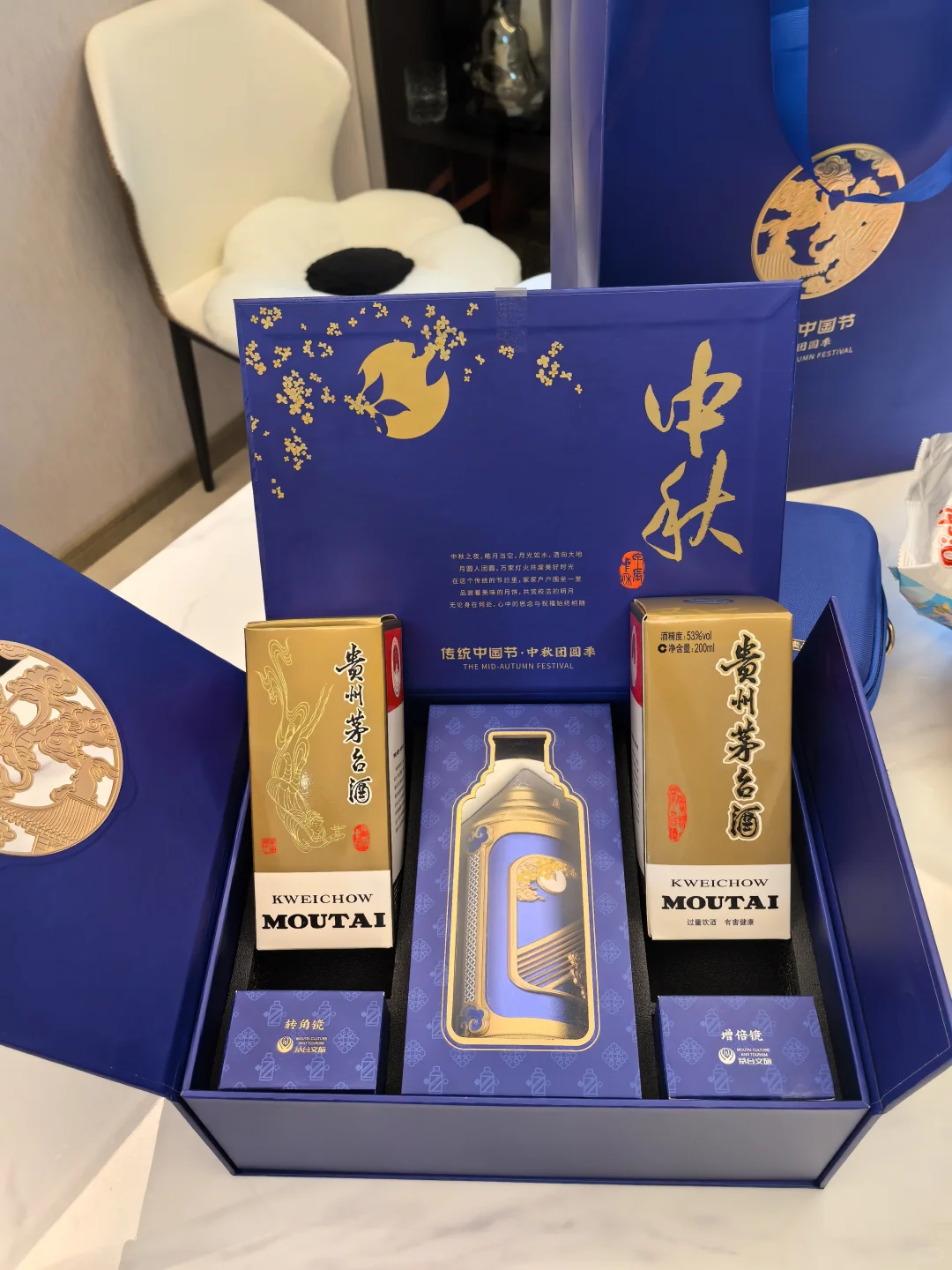 这不就是买望远镜送茅台