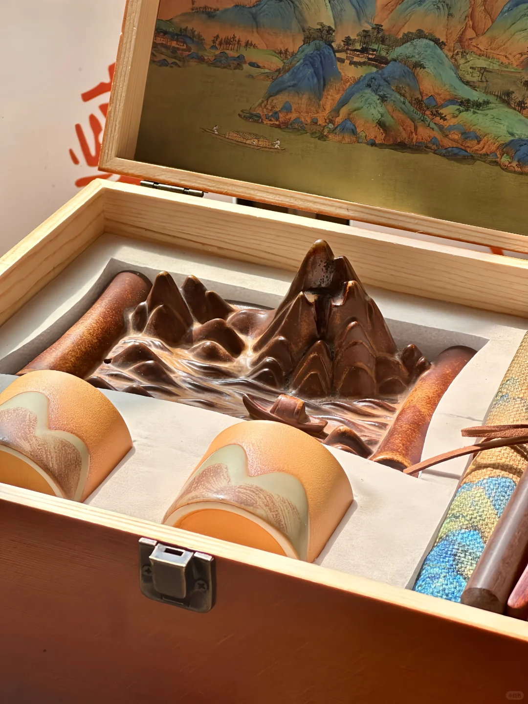 这份东方美学礼品送客户也太拿的出手了吧…