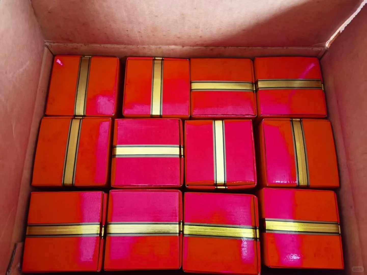 在成都想出手一箱老五粮液，有会鉴定的吗？