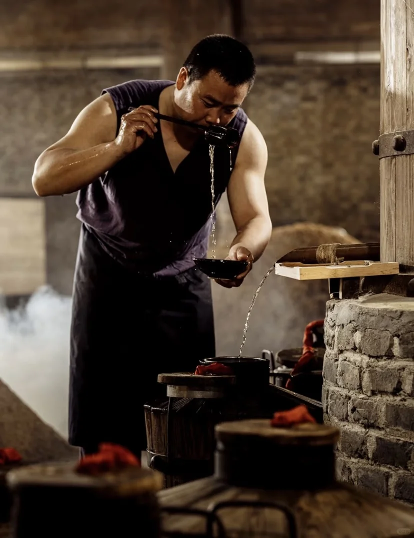 纯粮固态自酿酒 主营自酿散装白酒：高粱酒、