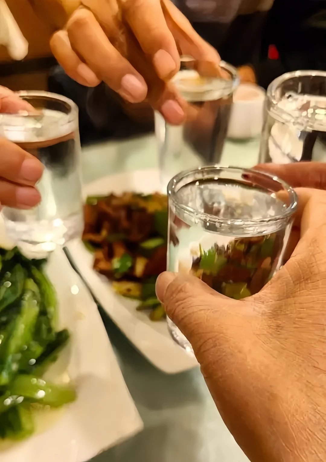 ?你知道喝白酒下咽的技巧吗?