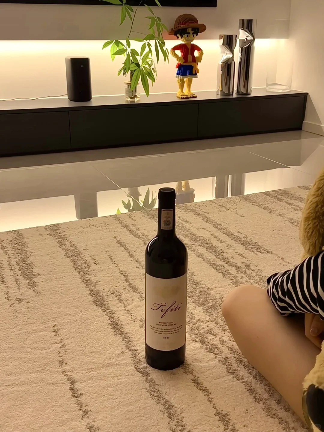 一个人，一杯红酒，一整个快乐星球