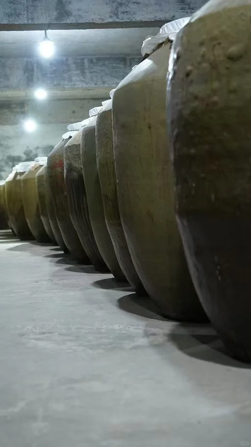 红樱子糯红高粱，酿造出的好酒