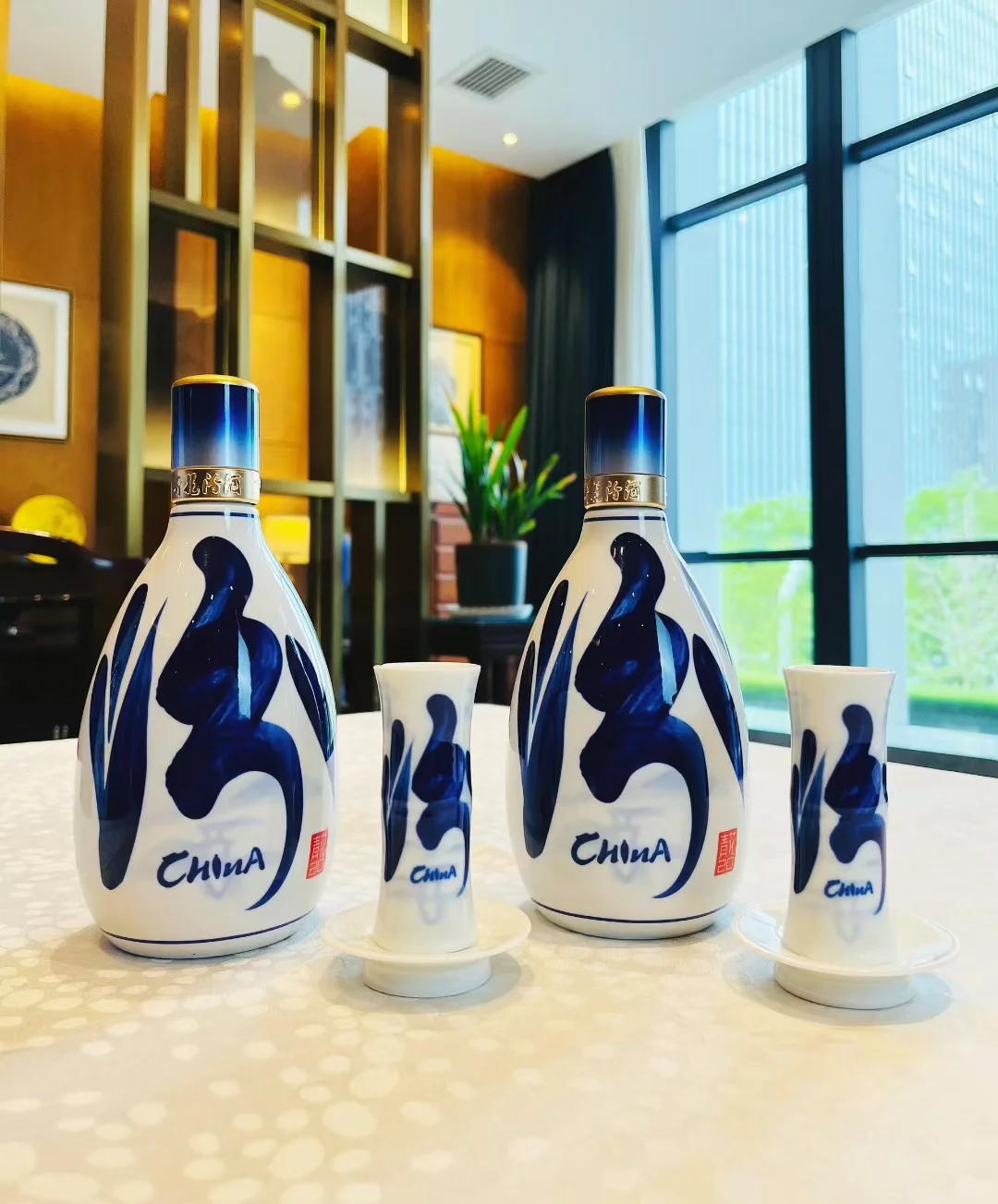 超级好看的青花汾酒礼盒