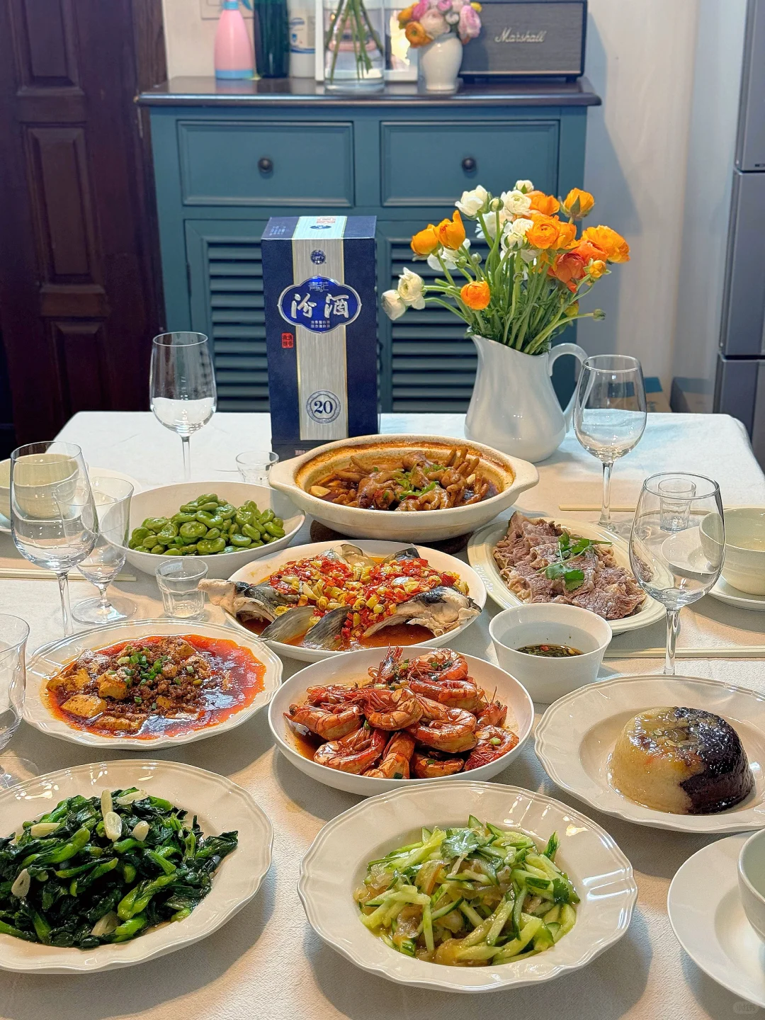 幸福的晚餐，是有酒有肉有朋友