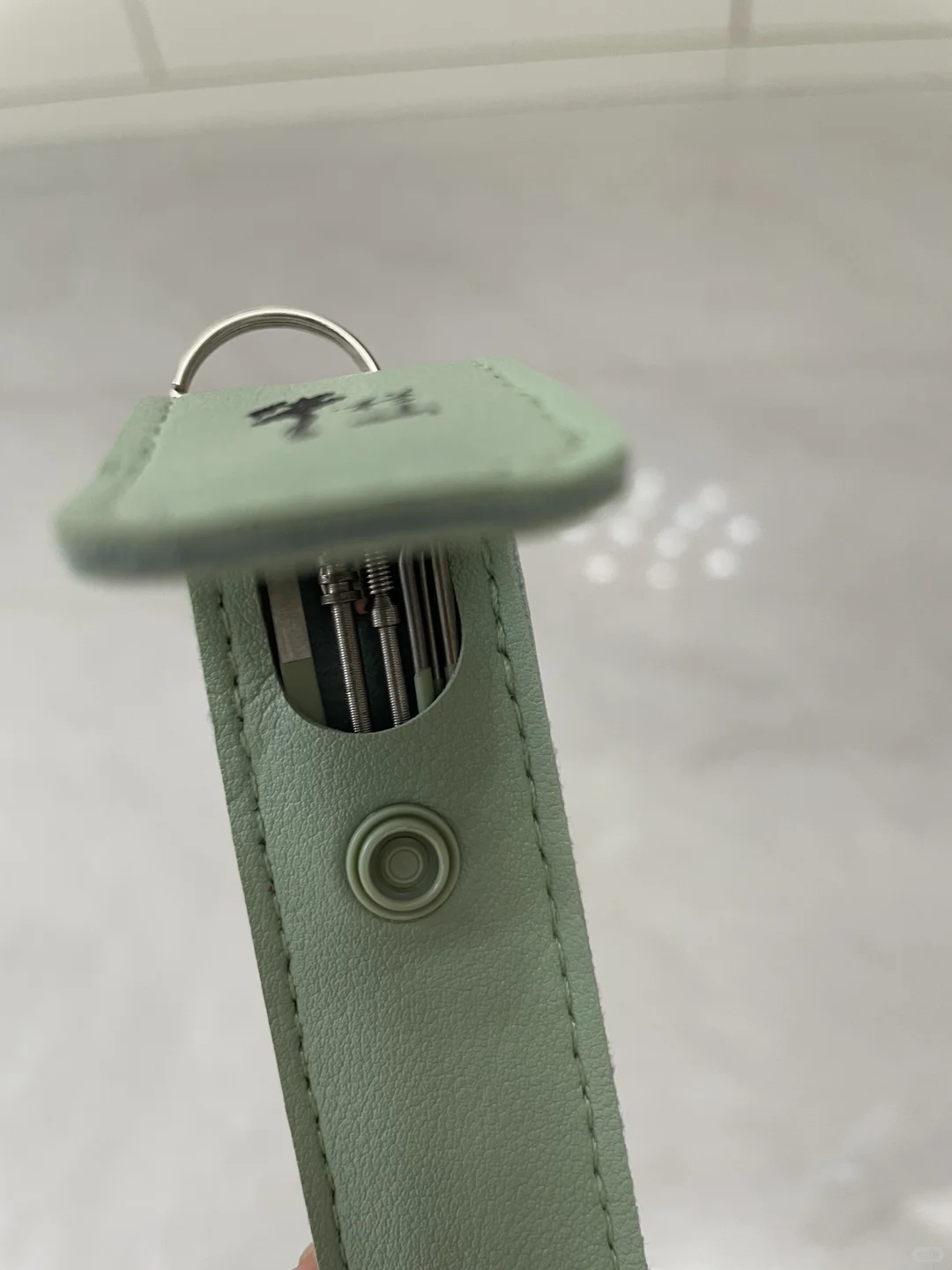 才发现牛栏山酒盒里还有赠品