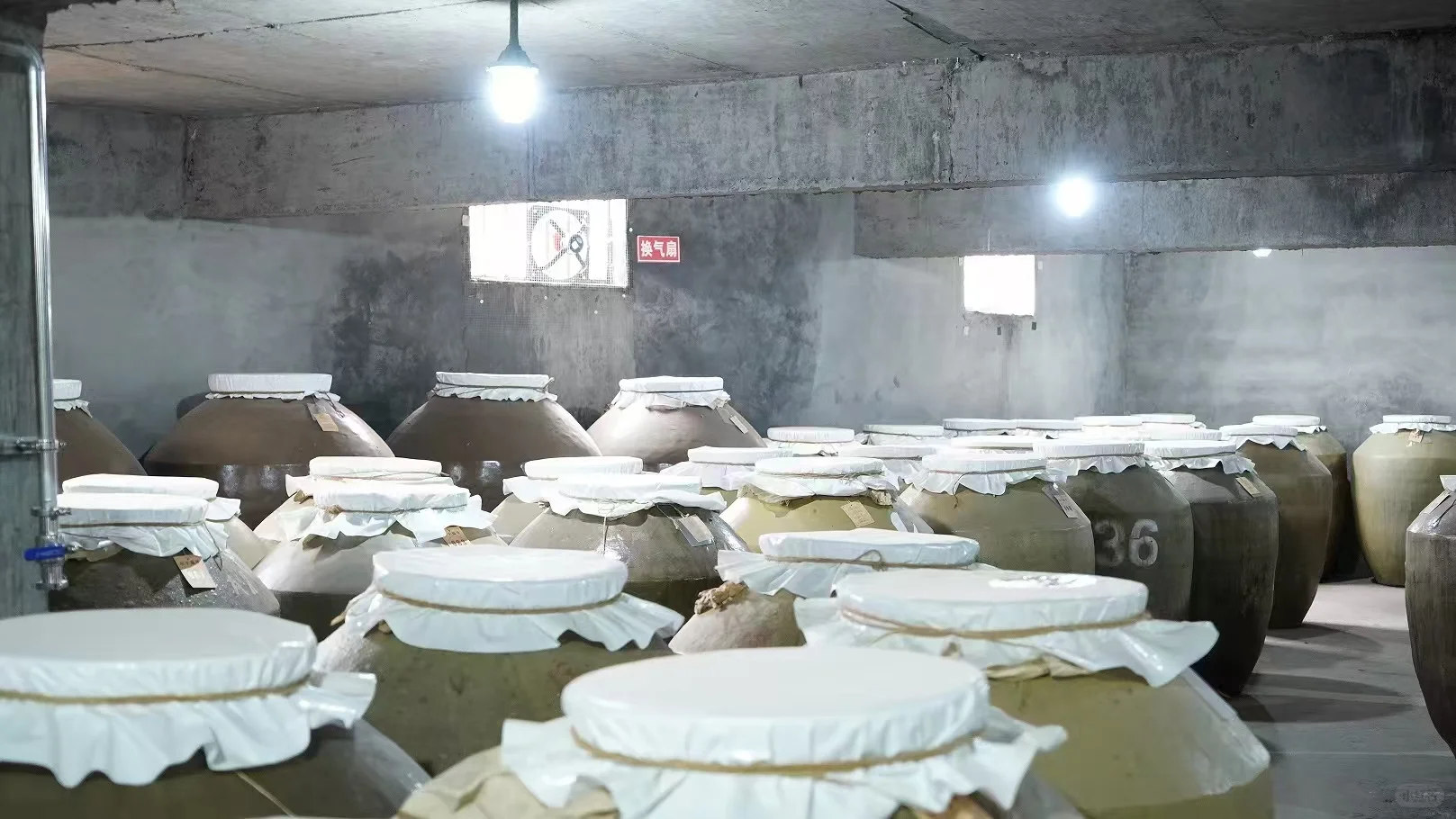 红樱子糯红高粱，酿造出的好酒