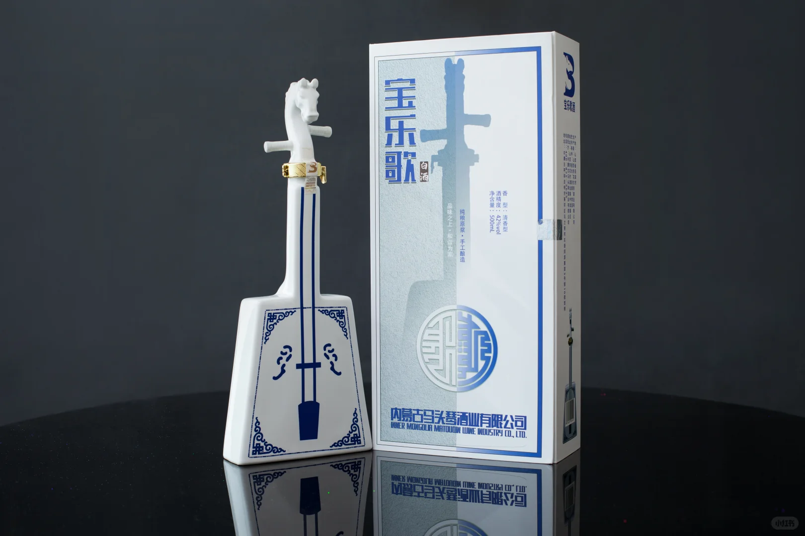 草原五色马头琴文创白酒