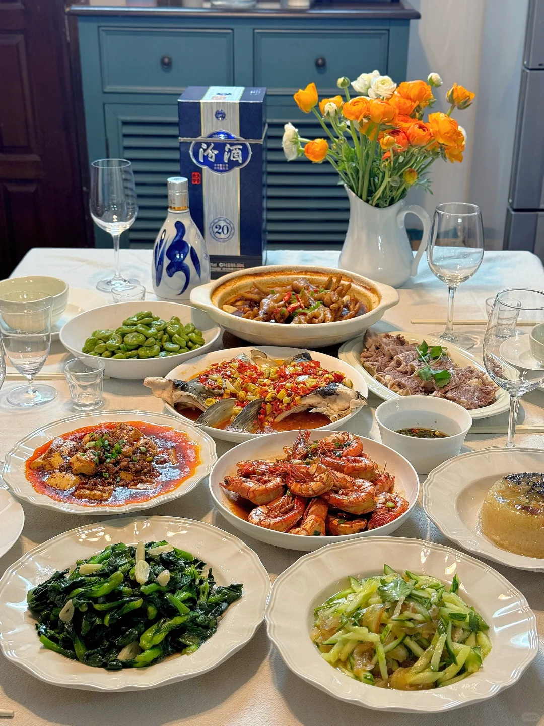 幸福的晚餐，是有酒有肉有朋友