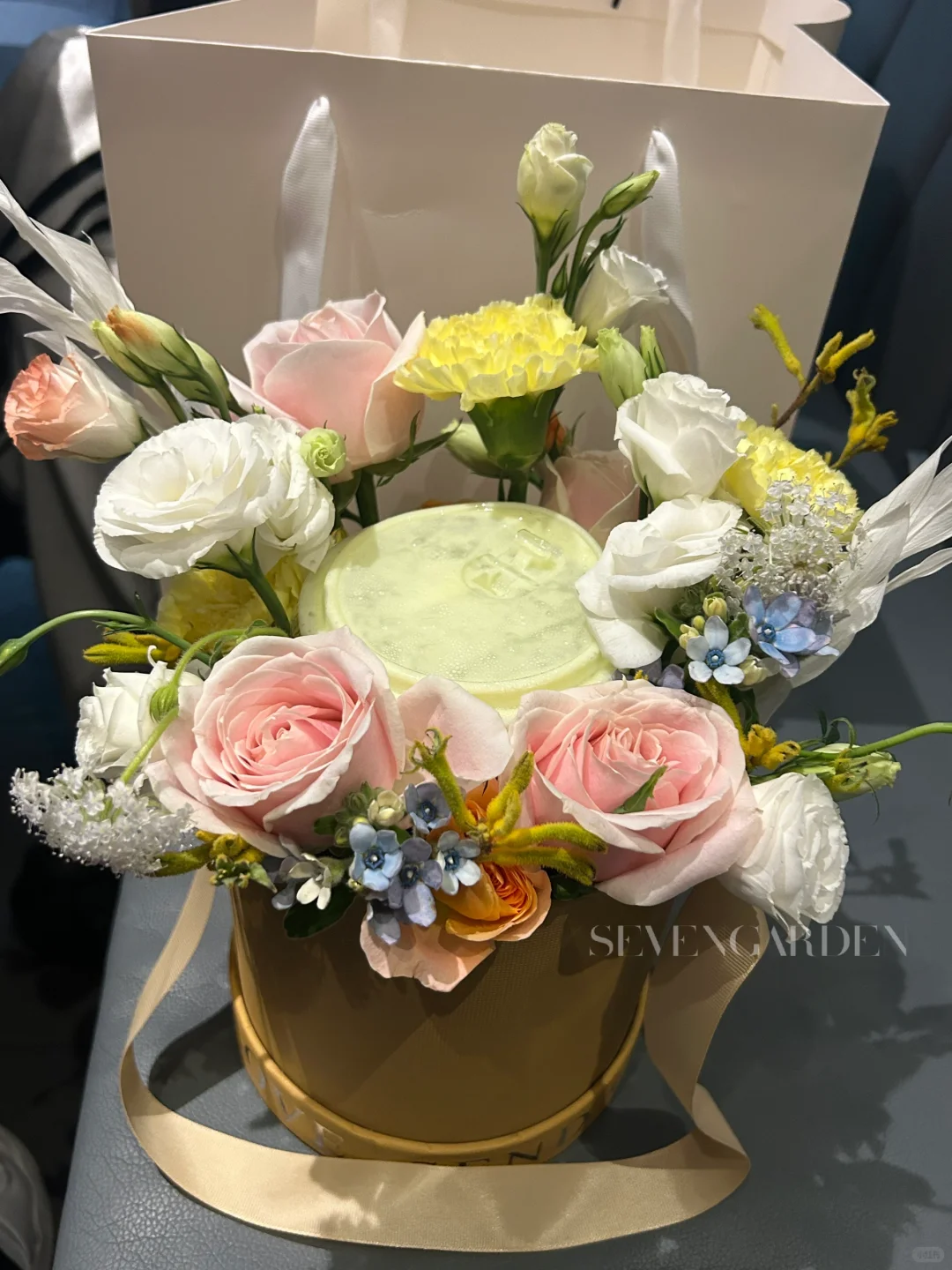 好好好人家秋天整奶茶你们整白酒是吧