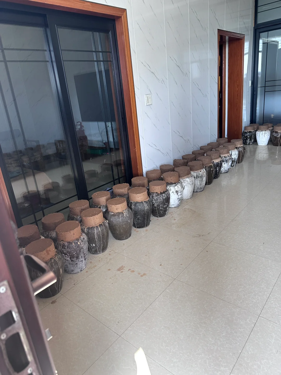 纯粮精酿高粱烧，52度炽热真心