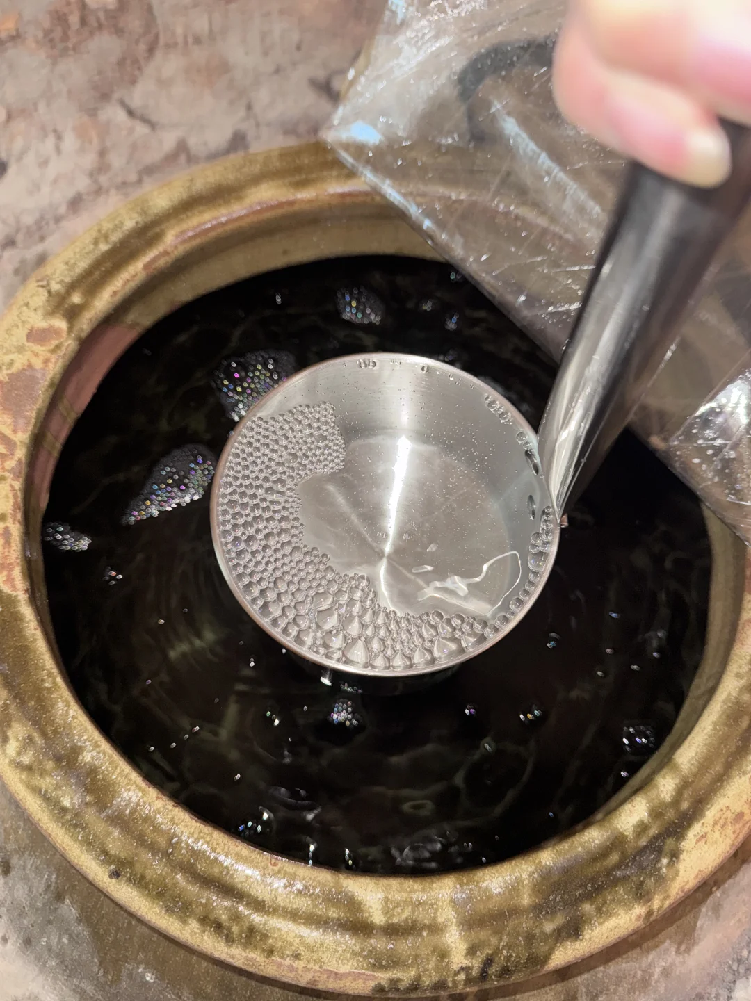 时光窖藏：年份酒的岁月密码与味觉记忆