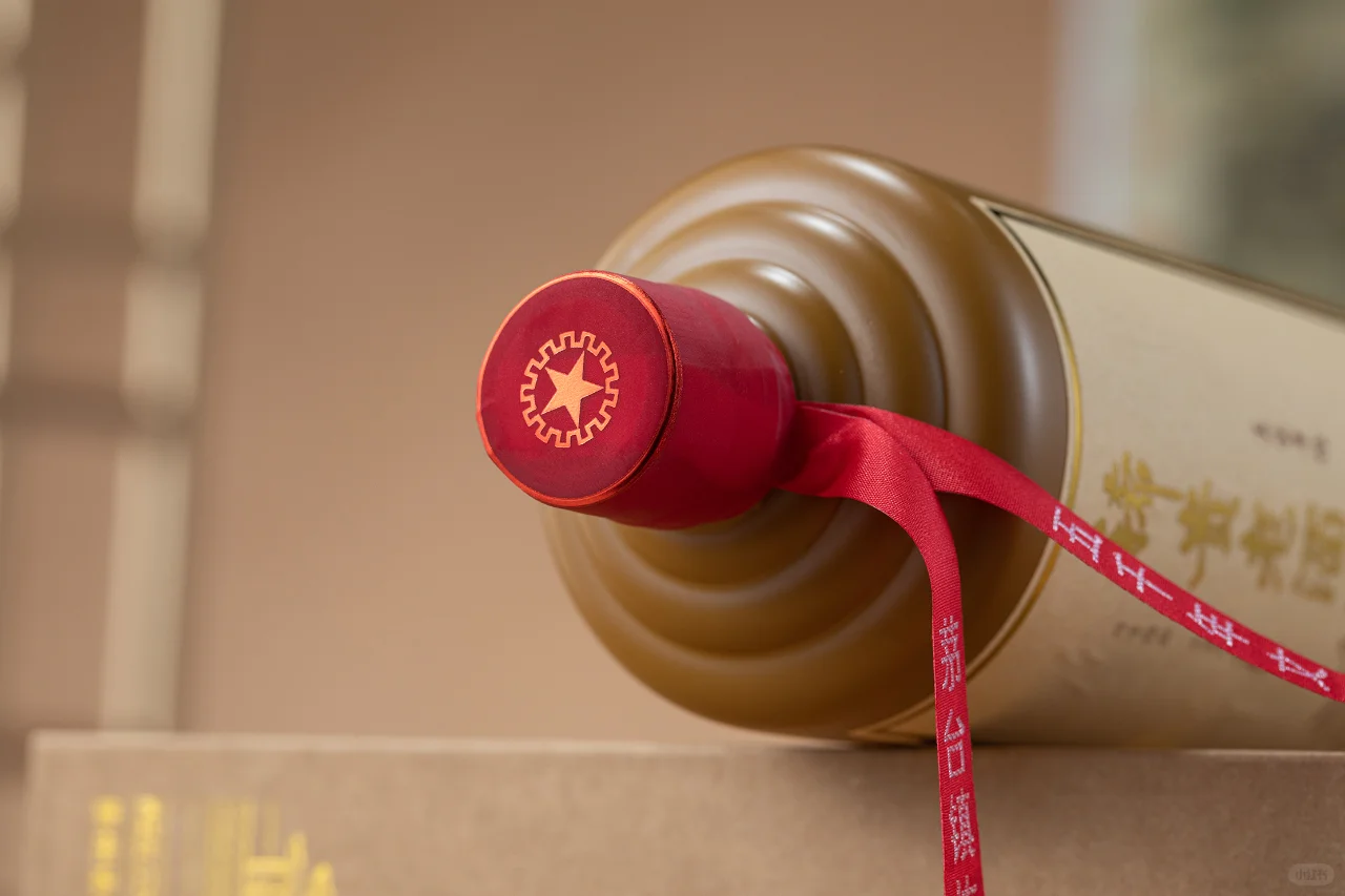 白酒摄影案例13｜稀贵老酒