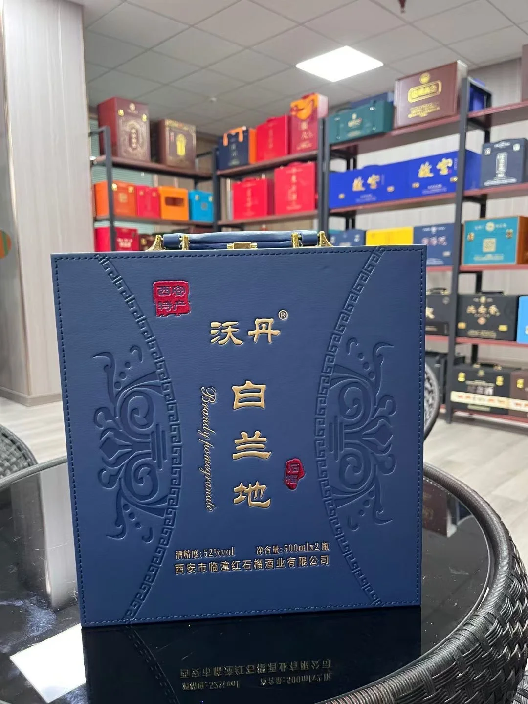 哇！这家白酒皮盒包装真牛！