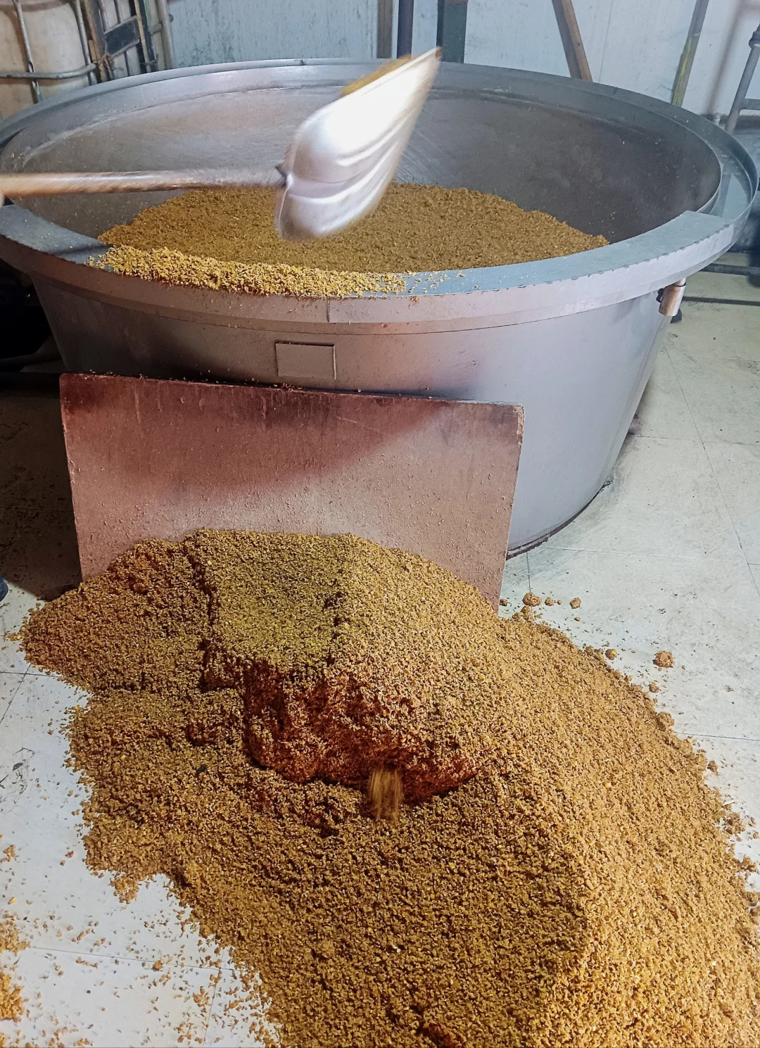 自家农村酿造纯粮酒，无添加无勾兑