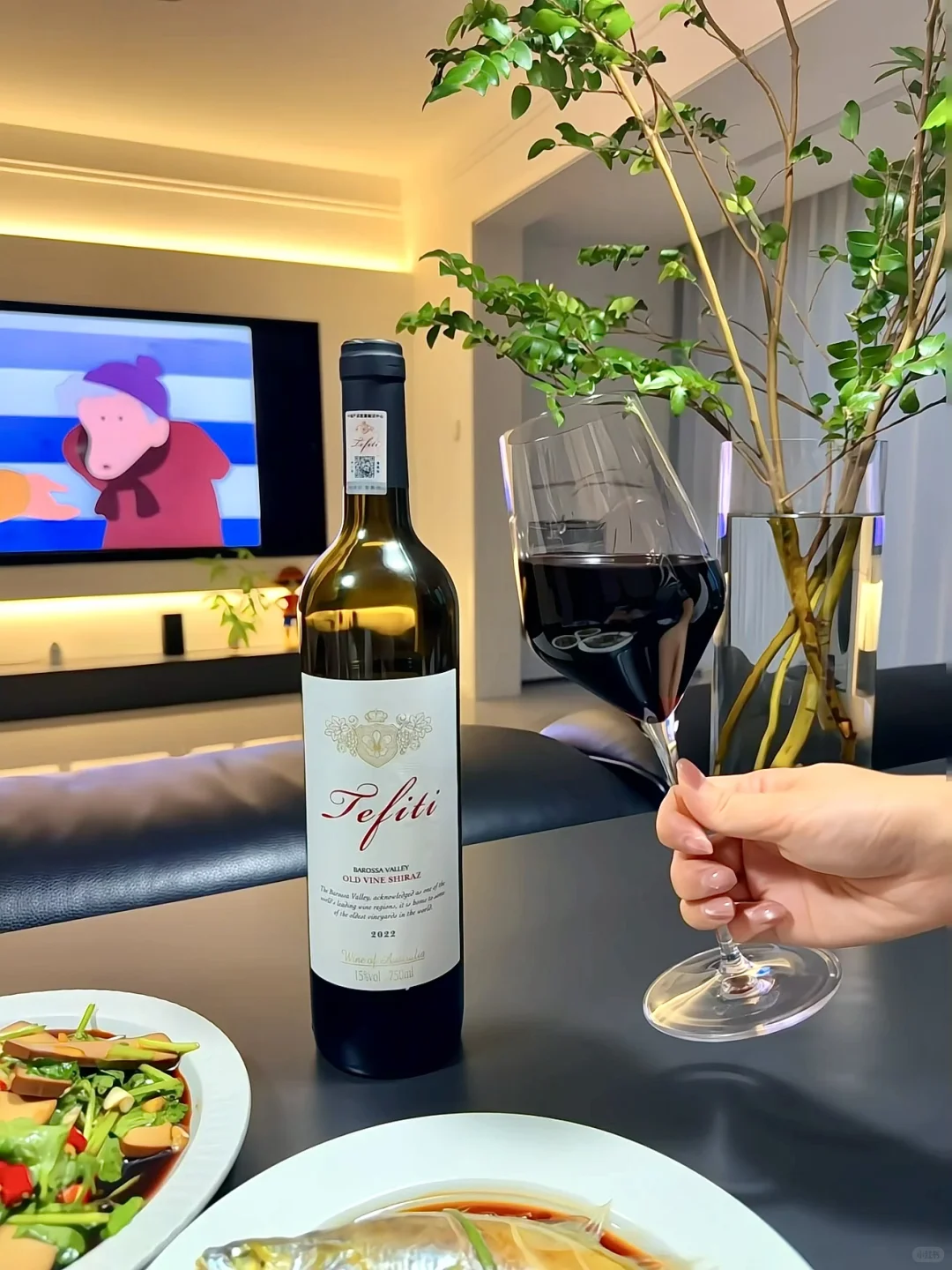 一个人，一杯红酒，一整个快乐星球