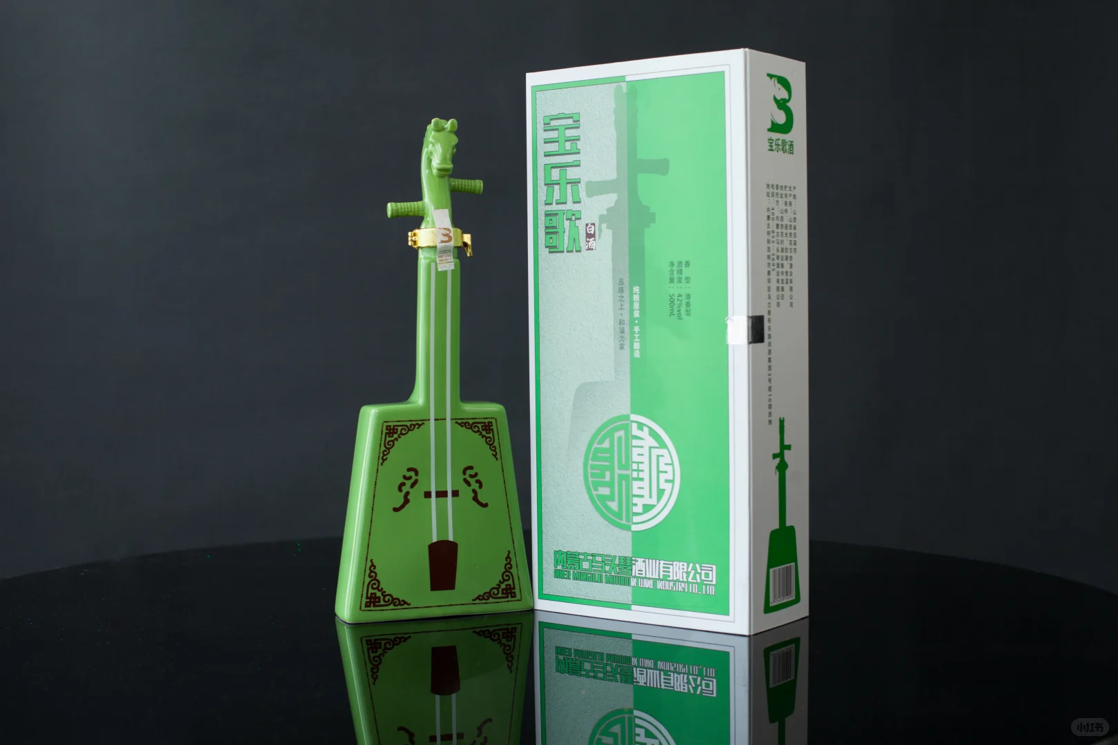 草原五色马头琴文创白酒