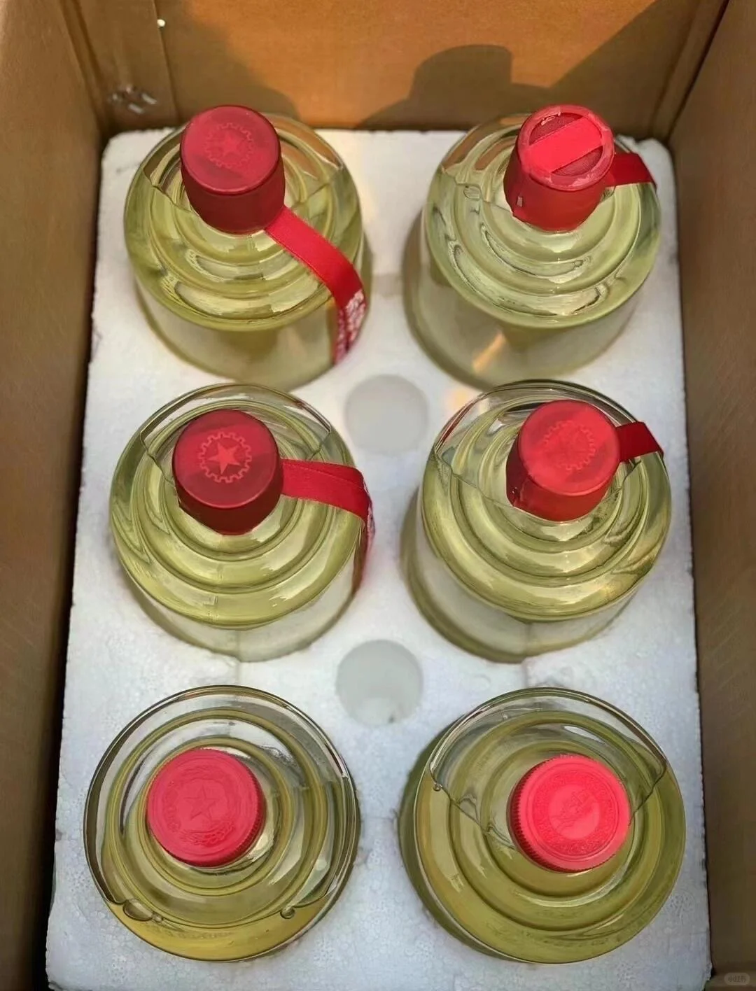 为什么喝白酒都是小杯慢饮，而不像其他的酒