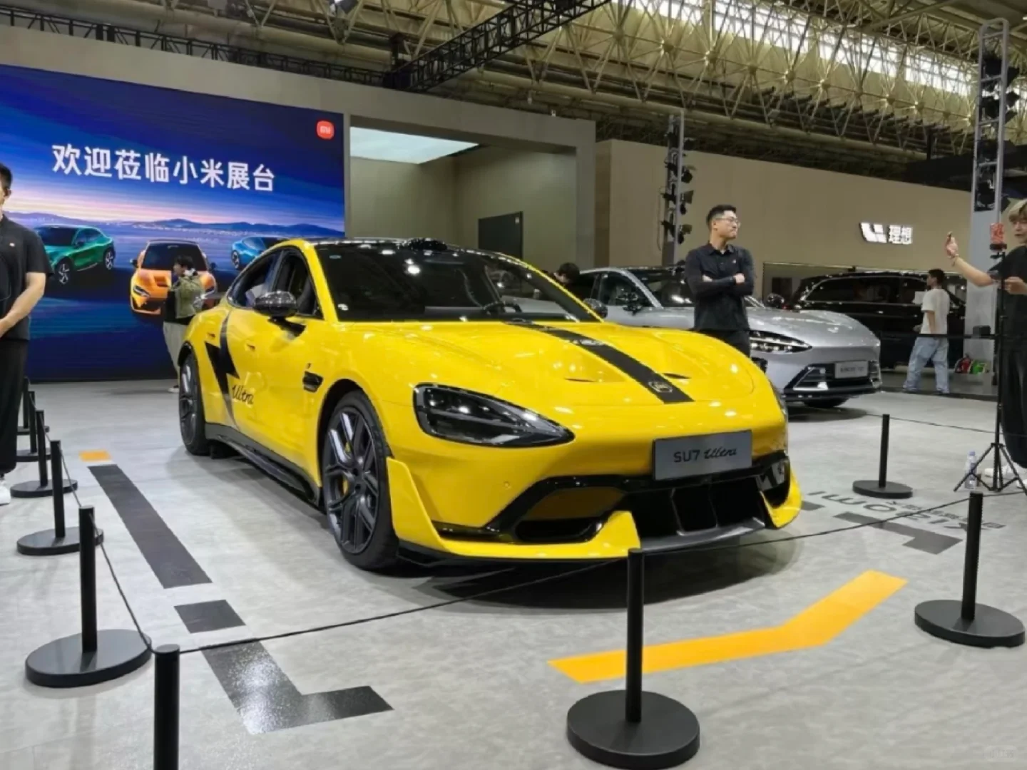 求三十个赞赞，武汉车展小米免费送车模