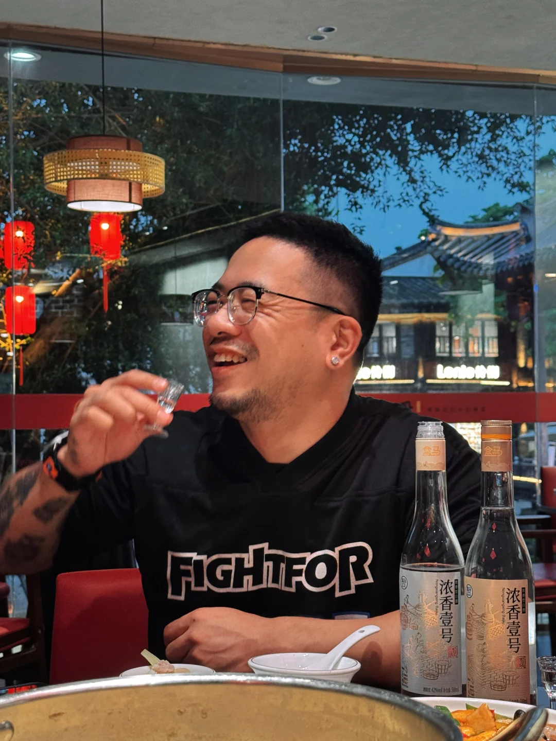 喝个白酒，交个朋友