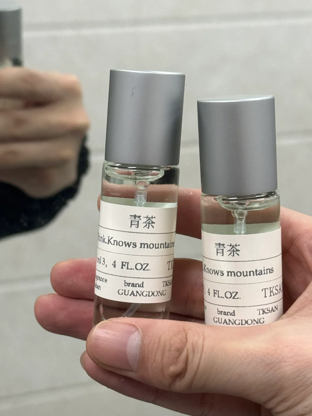 自从停产了后，被催了半年的“青茶”香水……