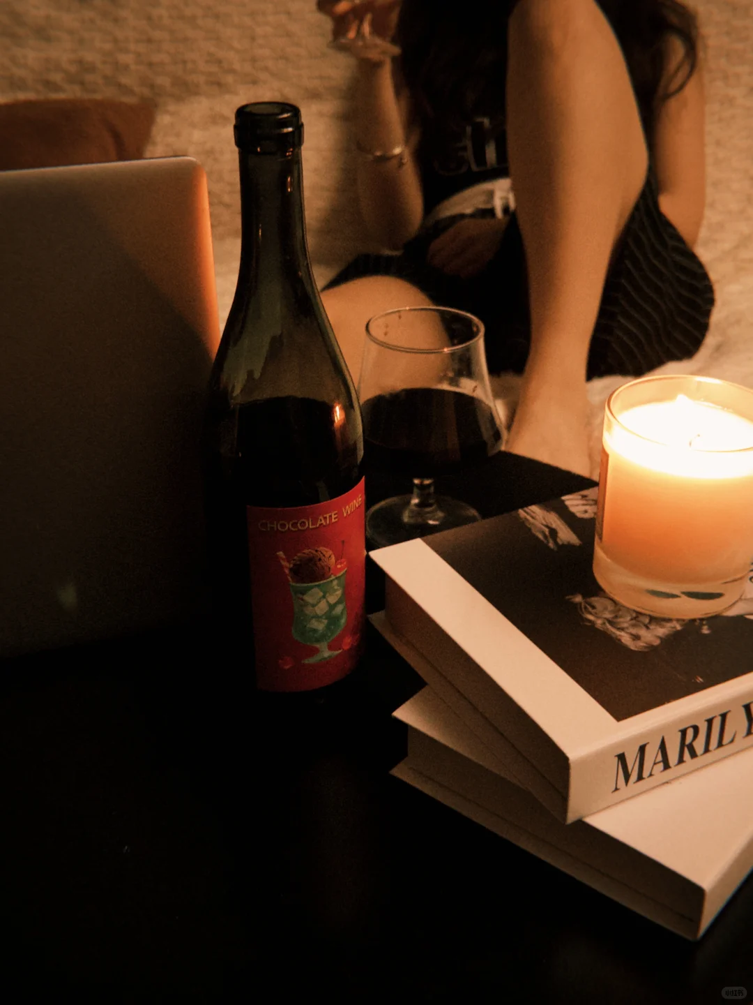 周末、暴雨 、深夜，此刻宜浅醉?