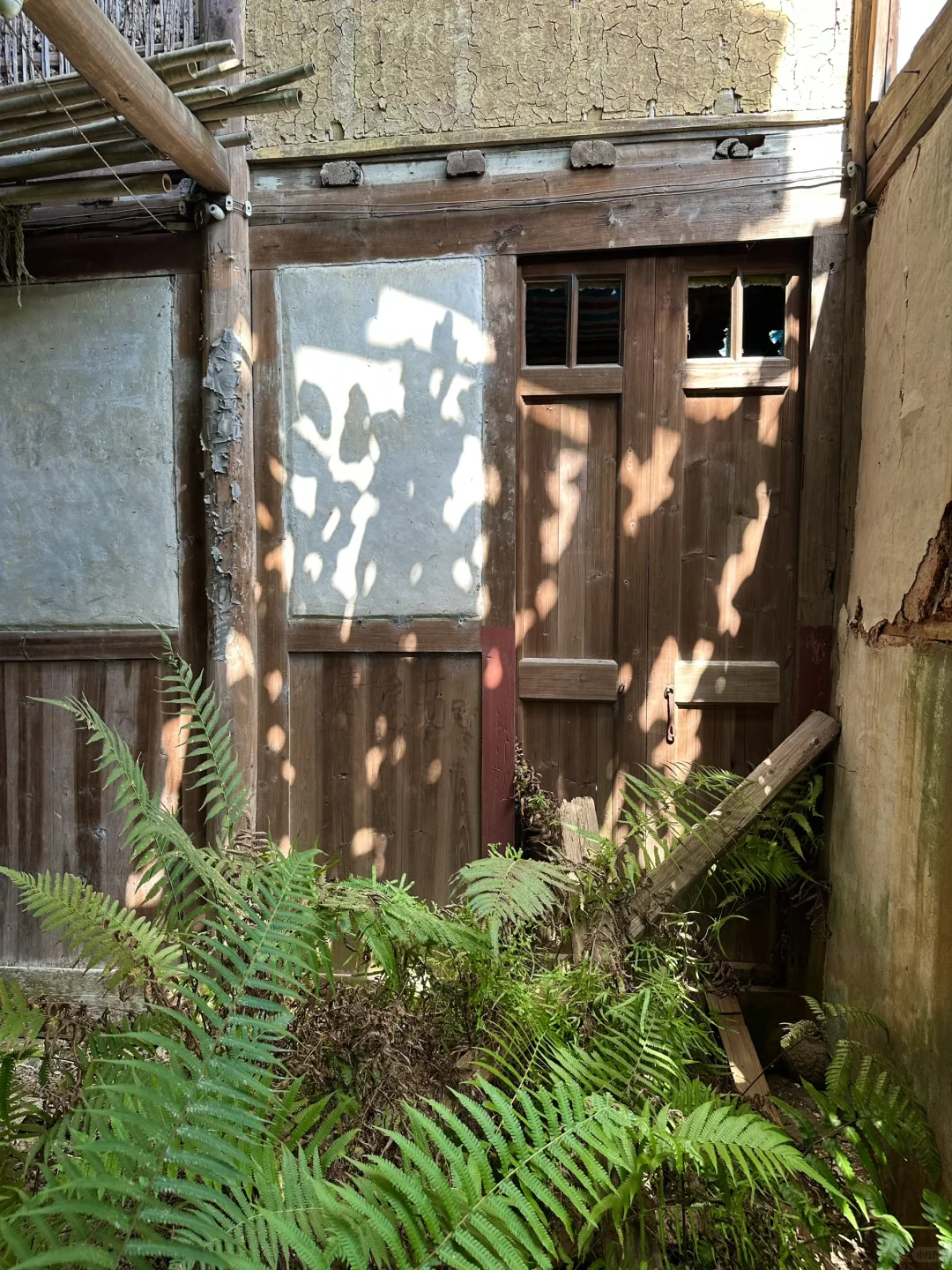 一位老爷爷去世多年后的家