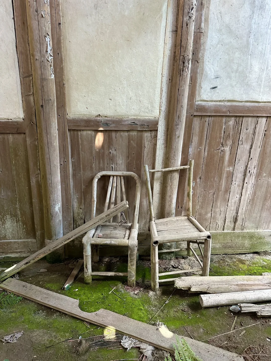 一位老爷爷去世多年后的家