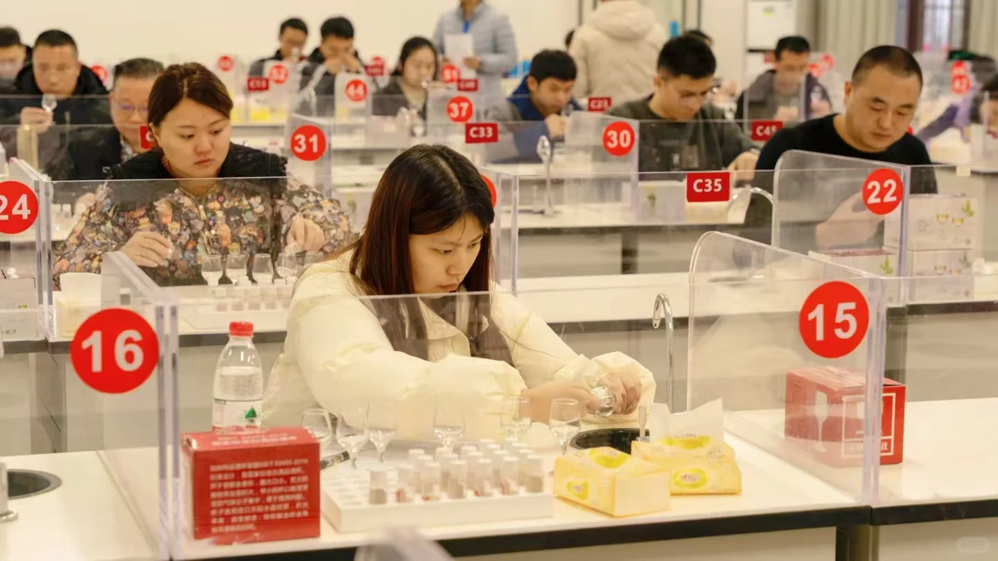 终于拿到一级品酒师证书啦