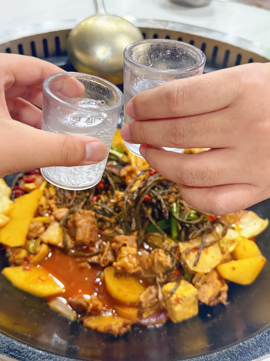 家庭小酌选它准没错！一口老白干喝出生活甜