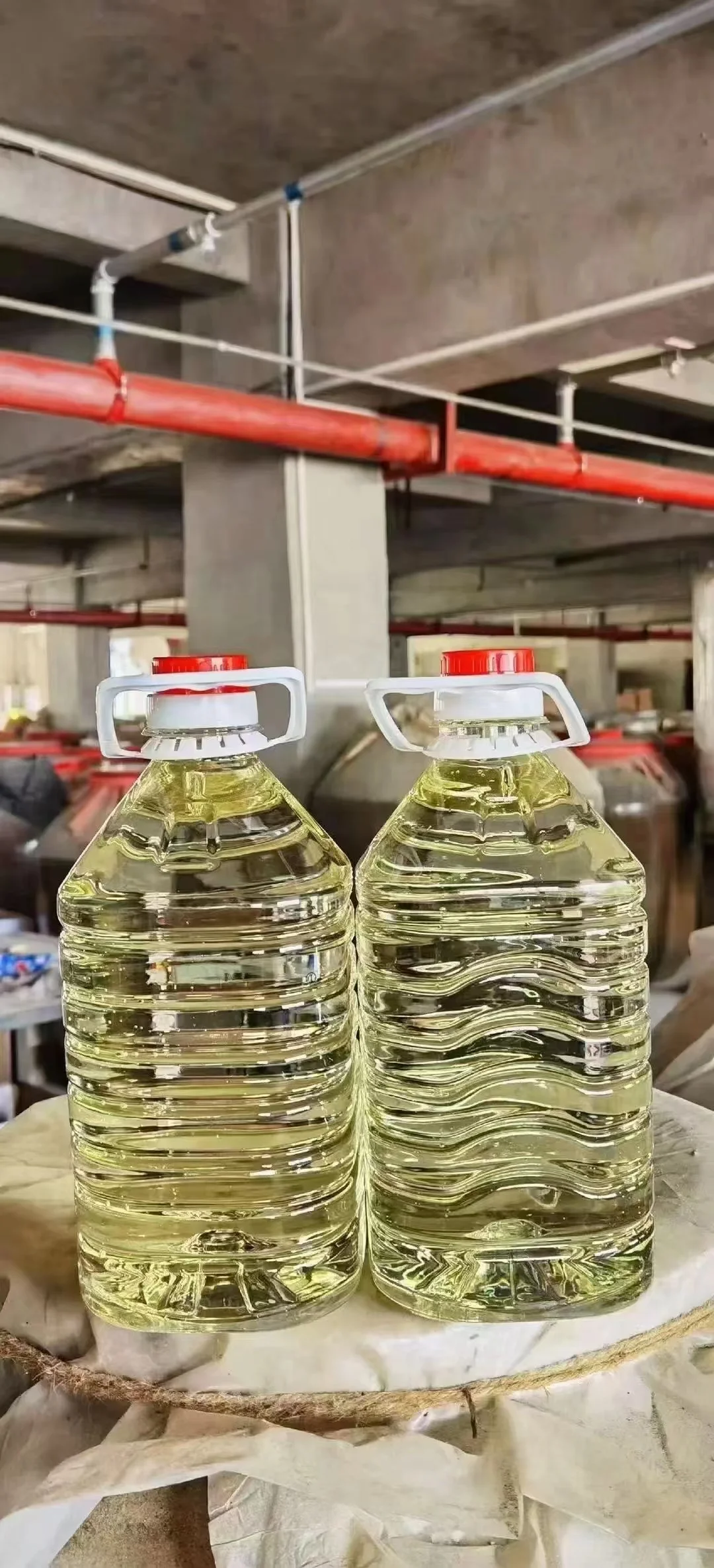 酱香型白酒泛黄是什么原因？