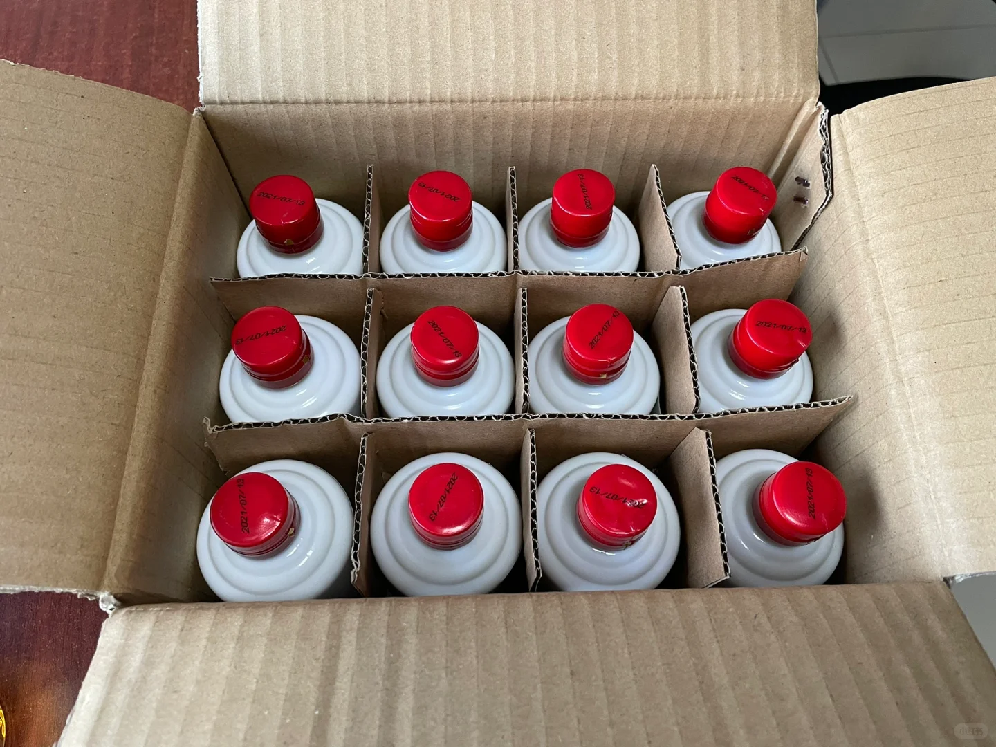 四个人12瓶白酒属于什么水平？