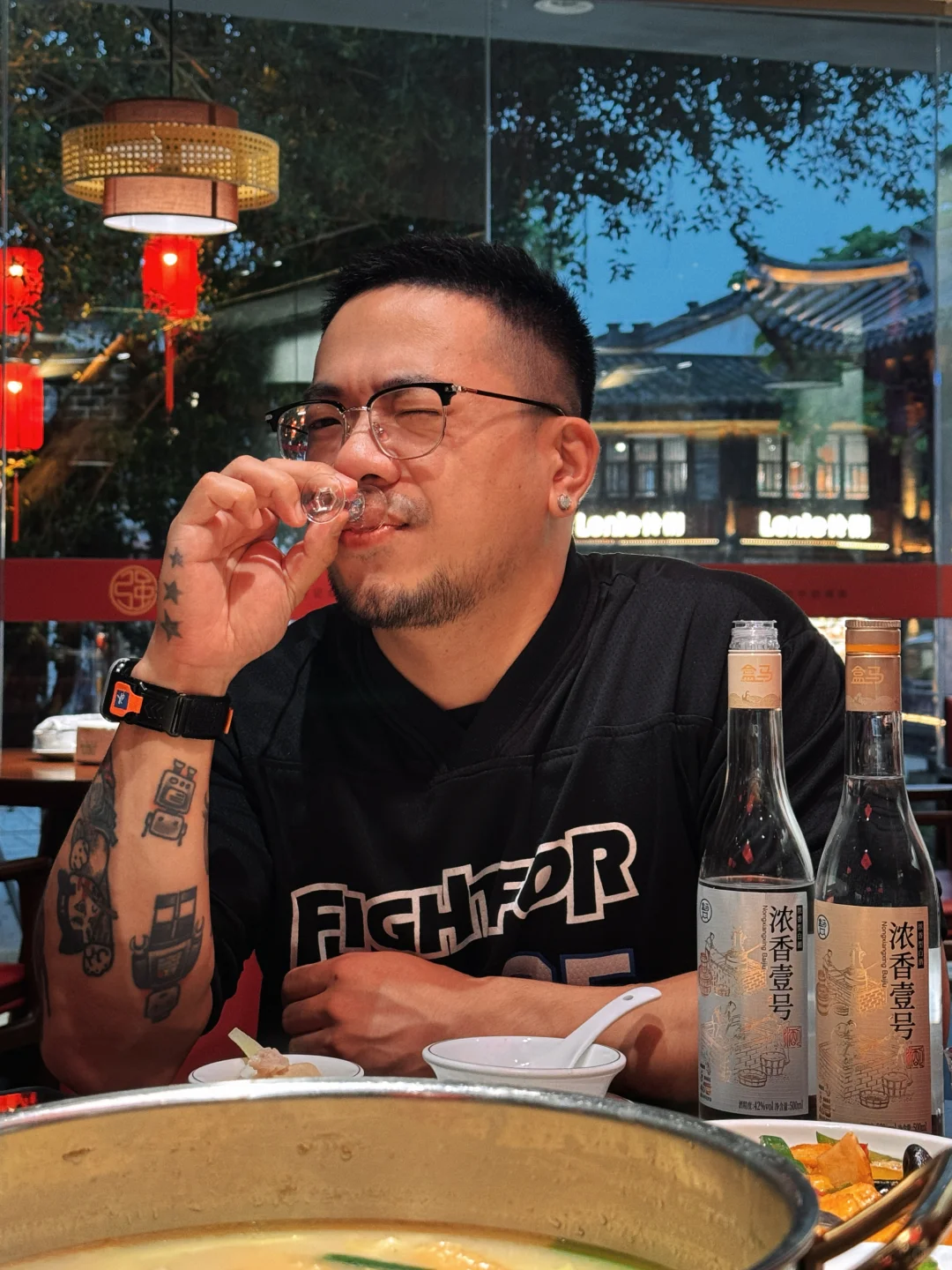 喝个白酒，交个朋友