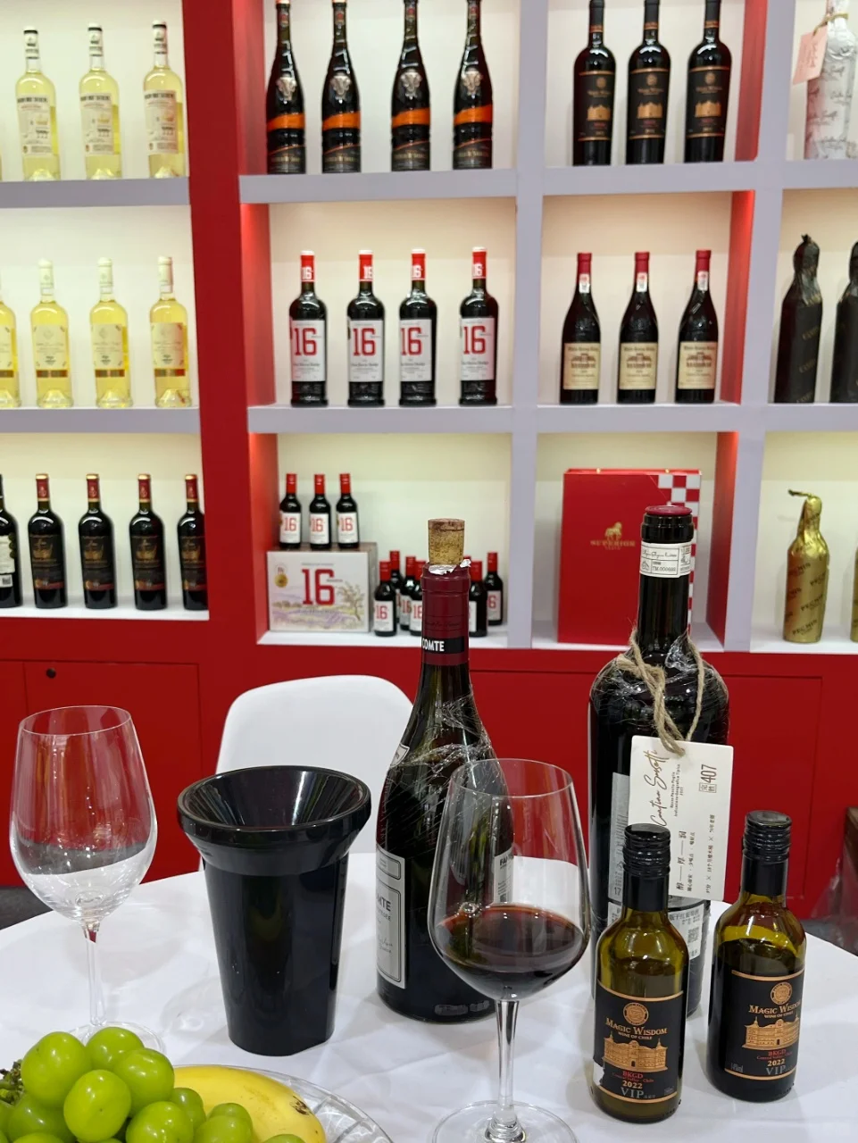 南京玄武饭店藏着 “酒鬼天堂”，喝到不想走