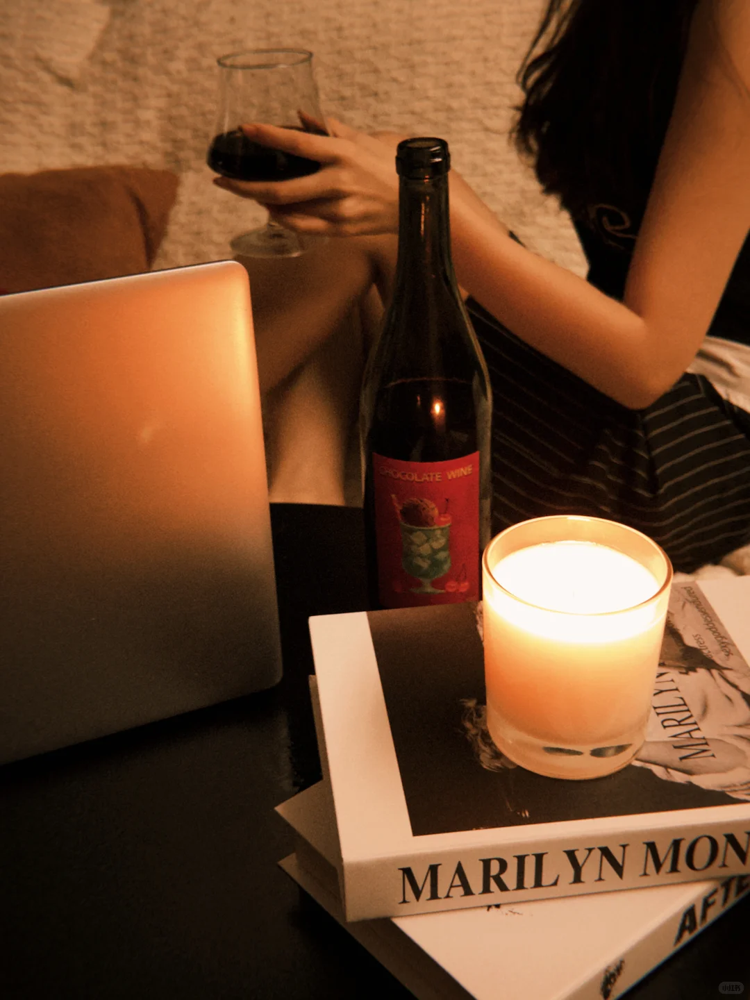 周末、暴雨 、深夜，此刻宜浅醉?