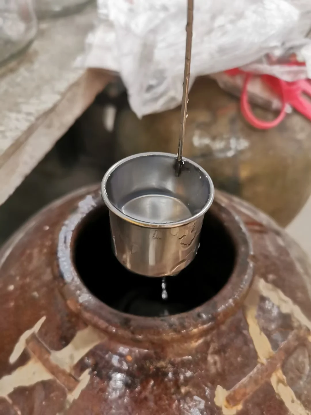 又是半夜翻墙进自己家庄园的一天