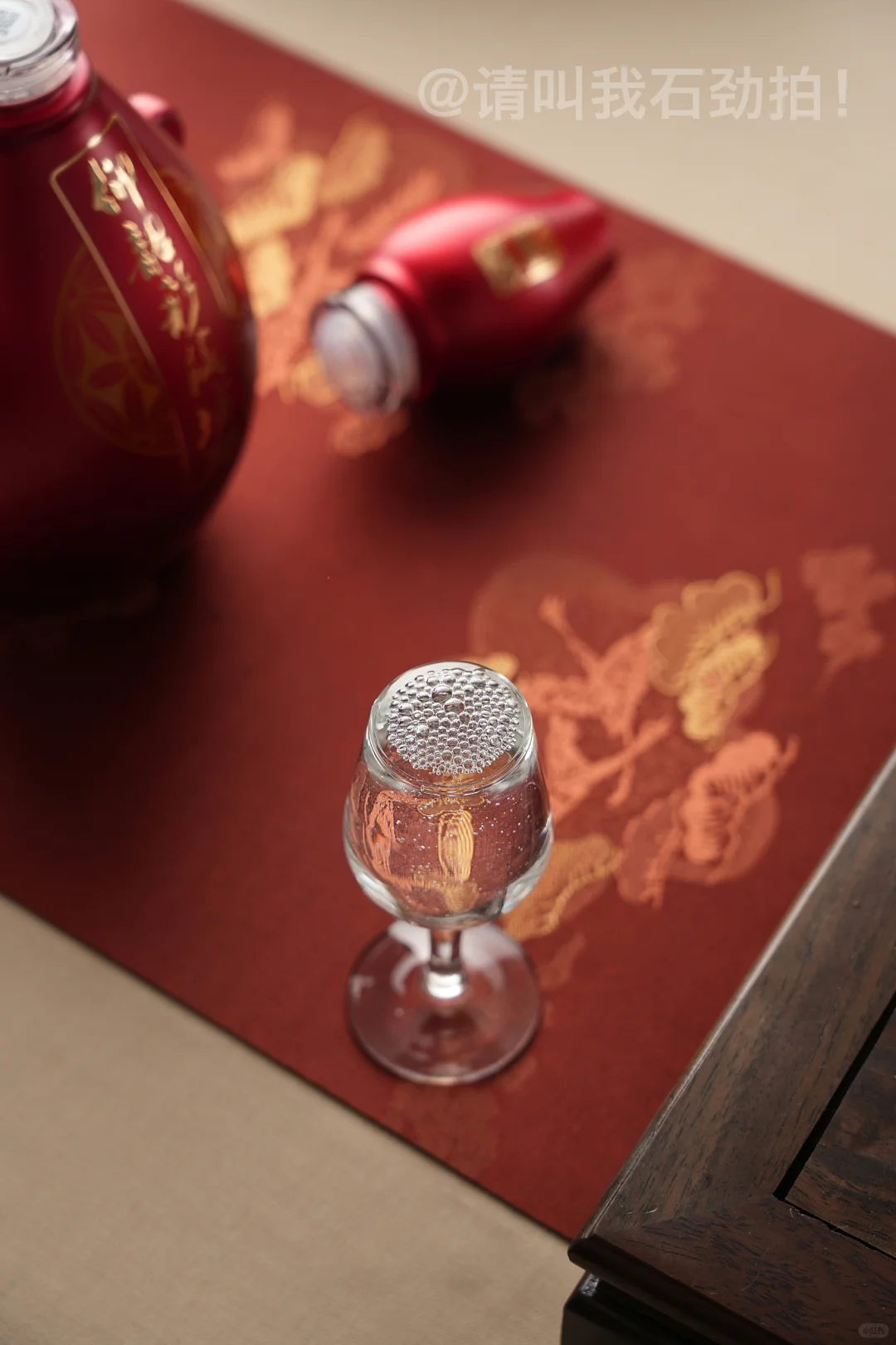 千元级超高性价比的中式白酒拍摄方案