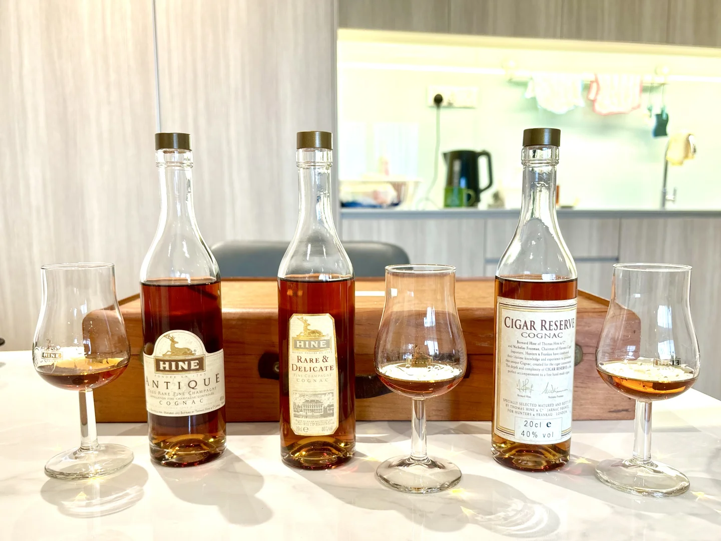 三支古早御鹿干邑开箱|老vsop真能吊打新xo?