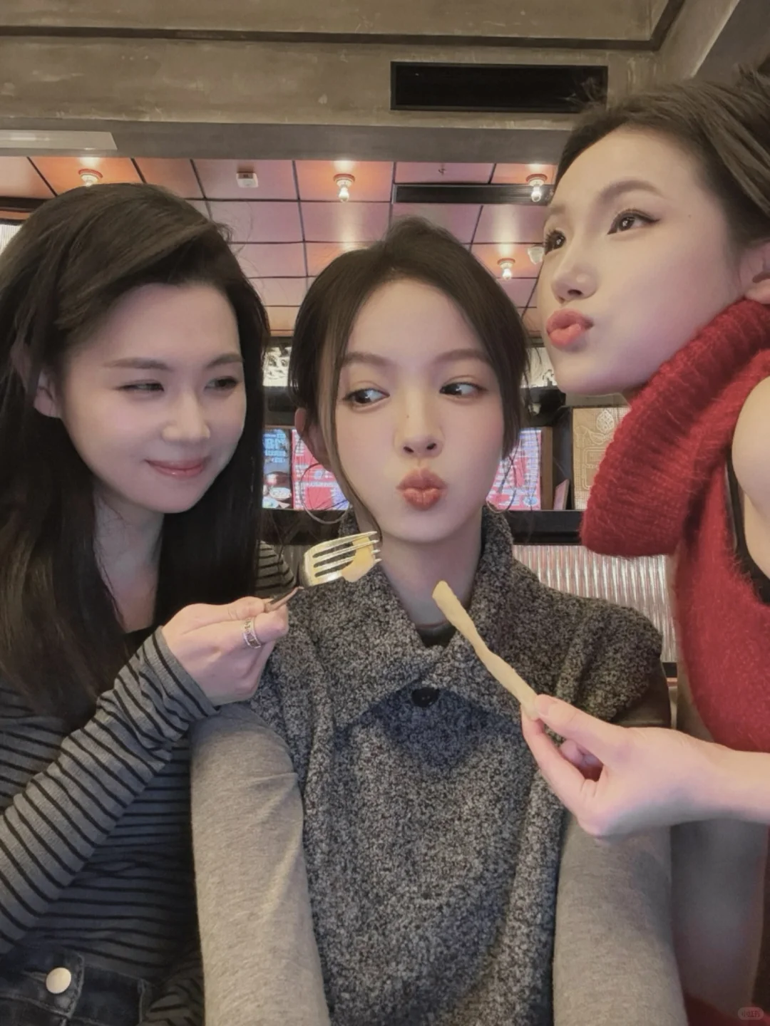 别人有陈年老酒 我有陈年老友?