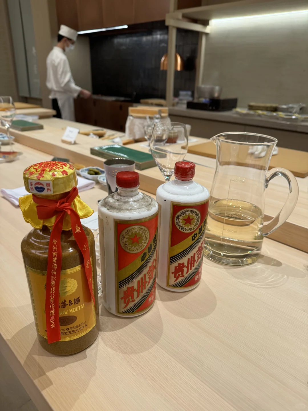 30年份酒做衬，两瓶80年代五星做主