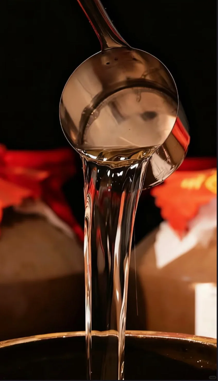 一坛藏在老酒坊里的红高粱酒