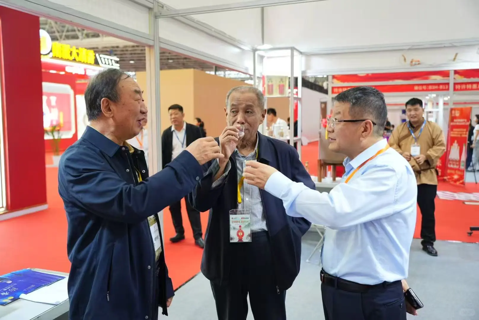 汾杏，酒香四溢，人气爆棚！