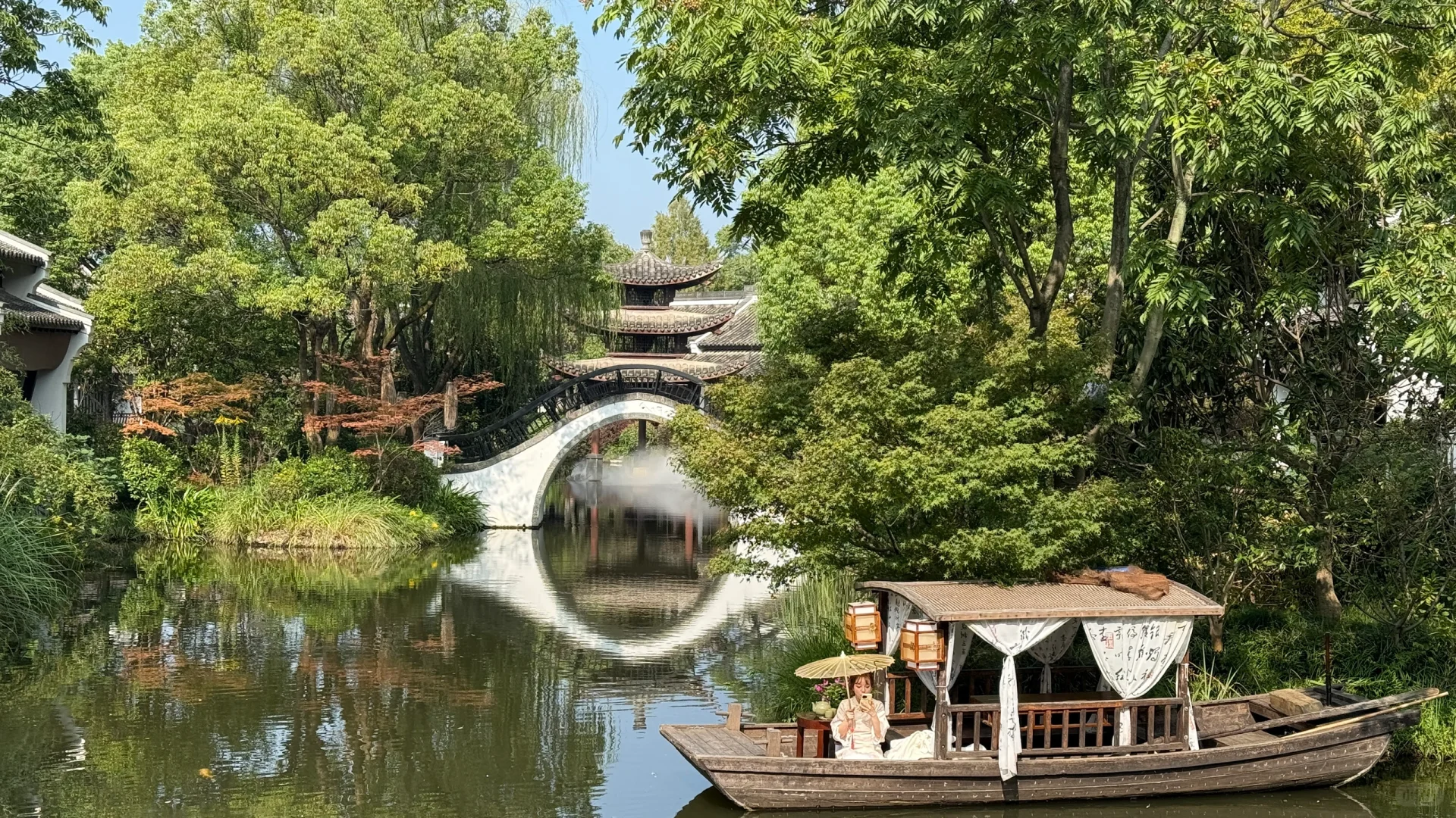 现在商务宴请也。