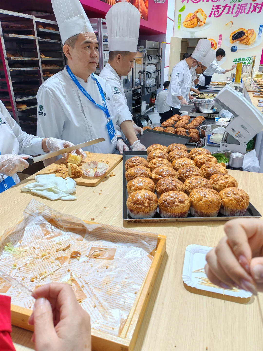 武汉人速冲!国博3天限定!喝酒免费+蛋糕吃