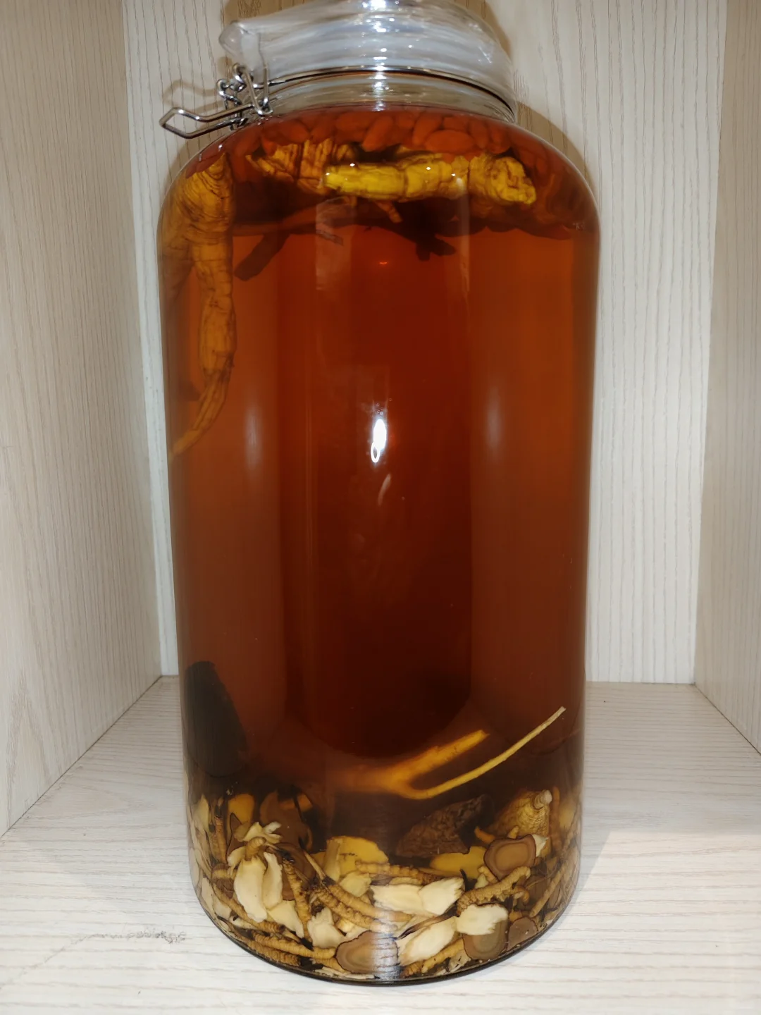 被孩子带入白酒坑