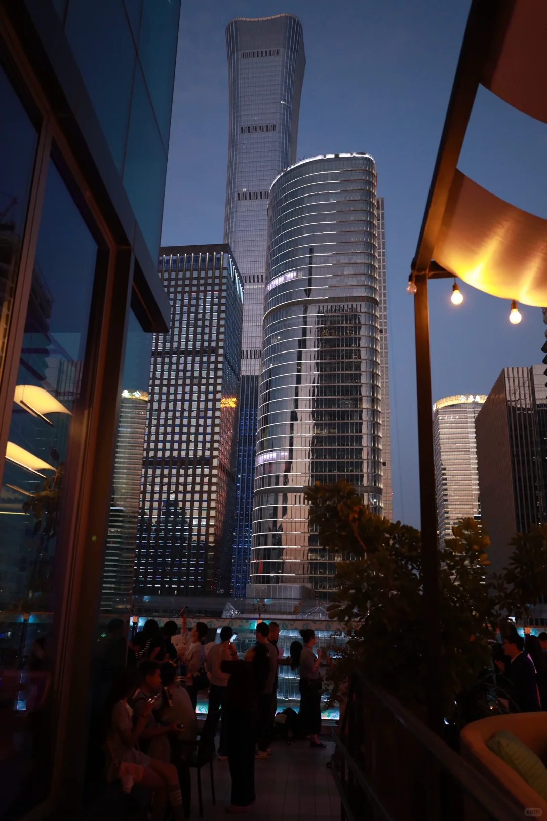 说不出城的底蕴来头，用味道来形容这座城———