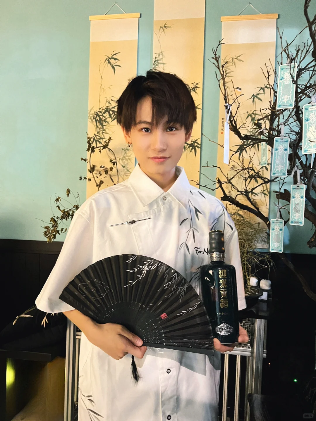 酒蒙子的周末日常!新中式穿搭和白酒绝配!