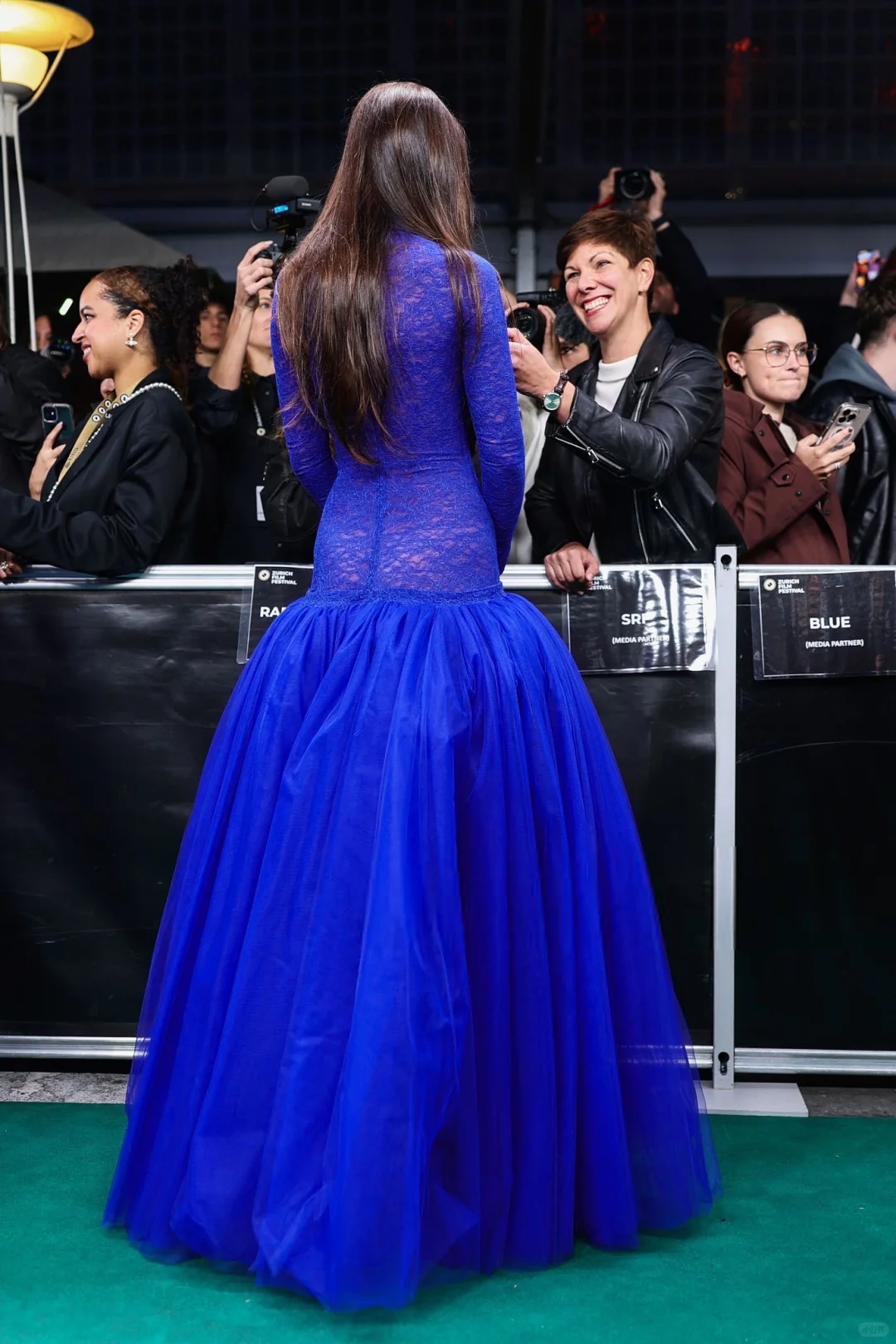 达妹今日红毯造型，好难穿的Gucci定制‼️