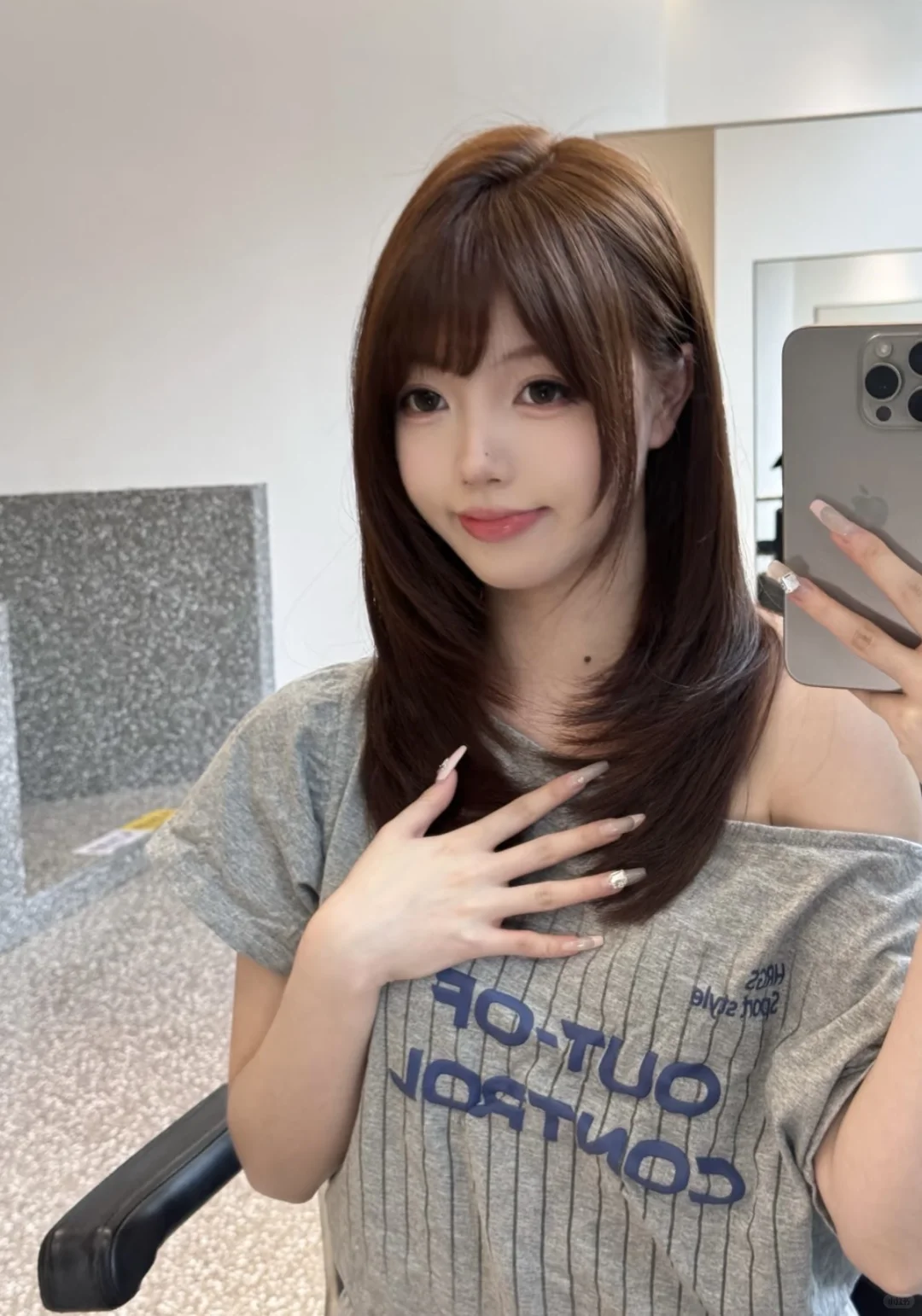 圆脸女孩友好发型?