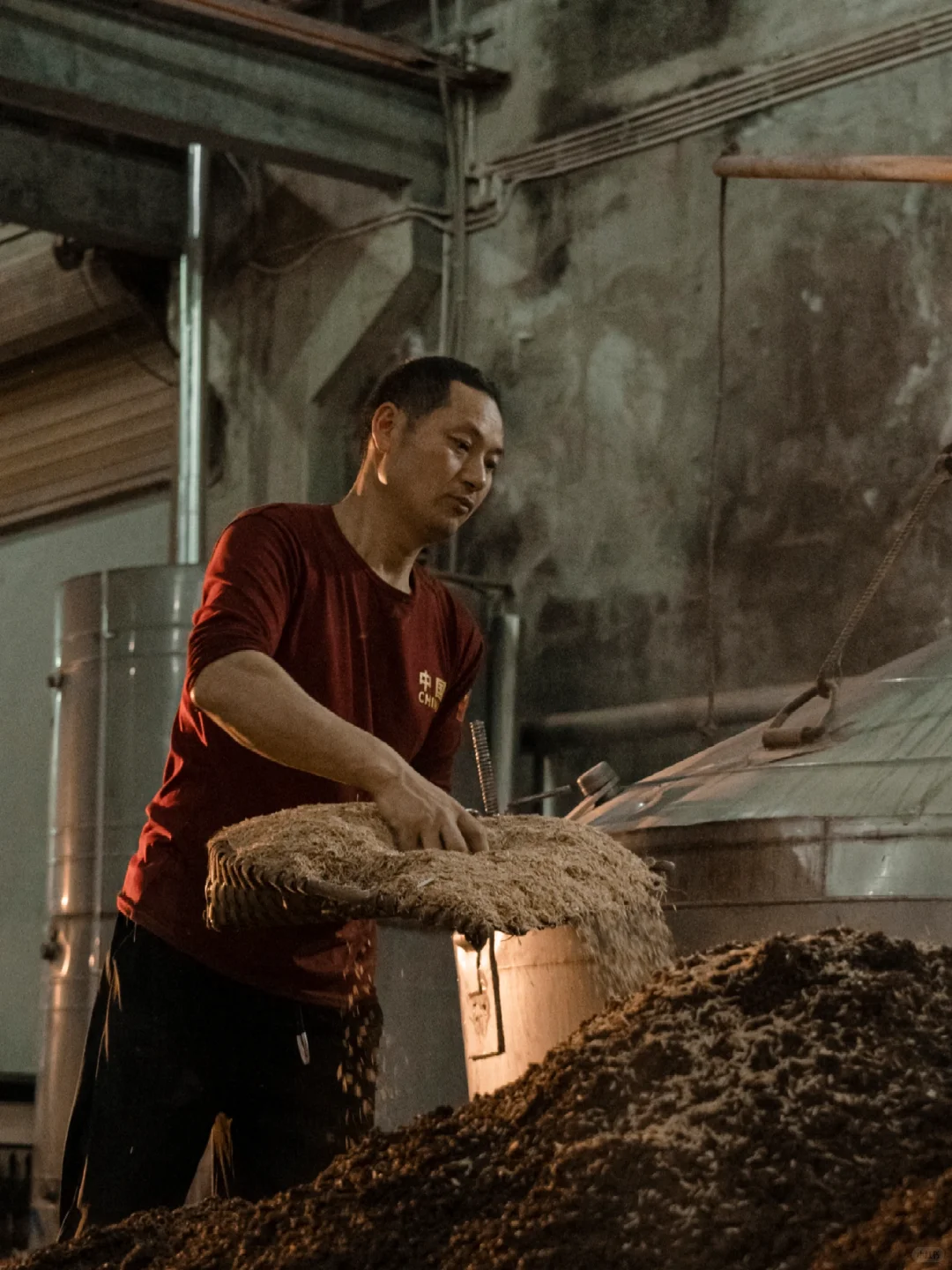 聚焦酒厂丨一杯酒的诞生来之不易